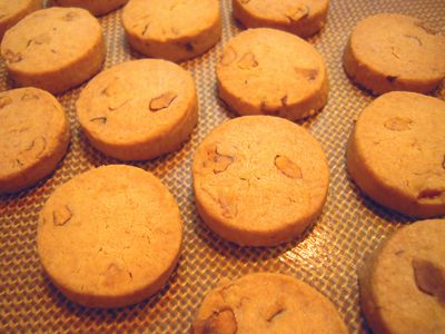 メープル風味のくるみクッキー
